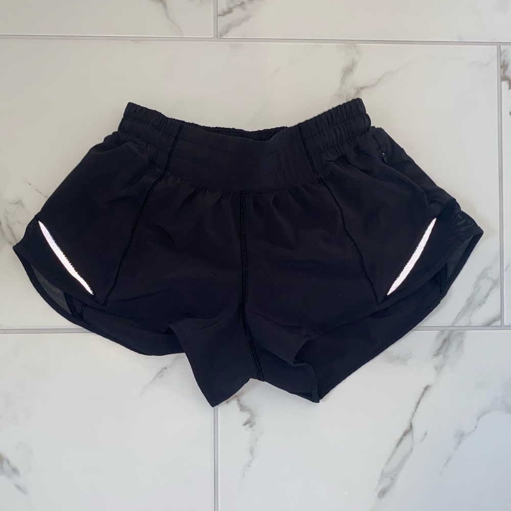 Lululemon Hotty Hot Black Low-Rise Lined Shorts 2.5”